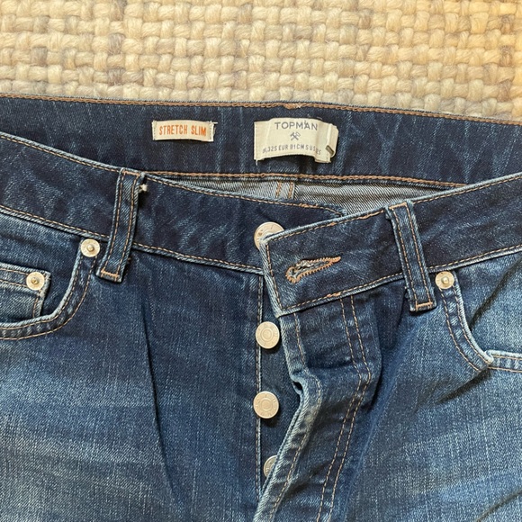 Slim Fit Lightweight Jeans - Picture 3 of 4